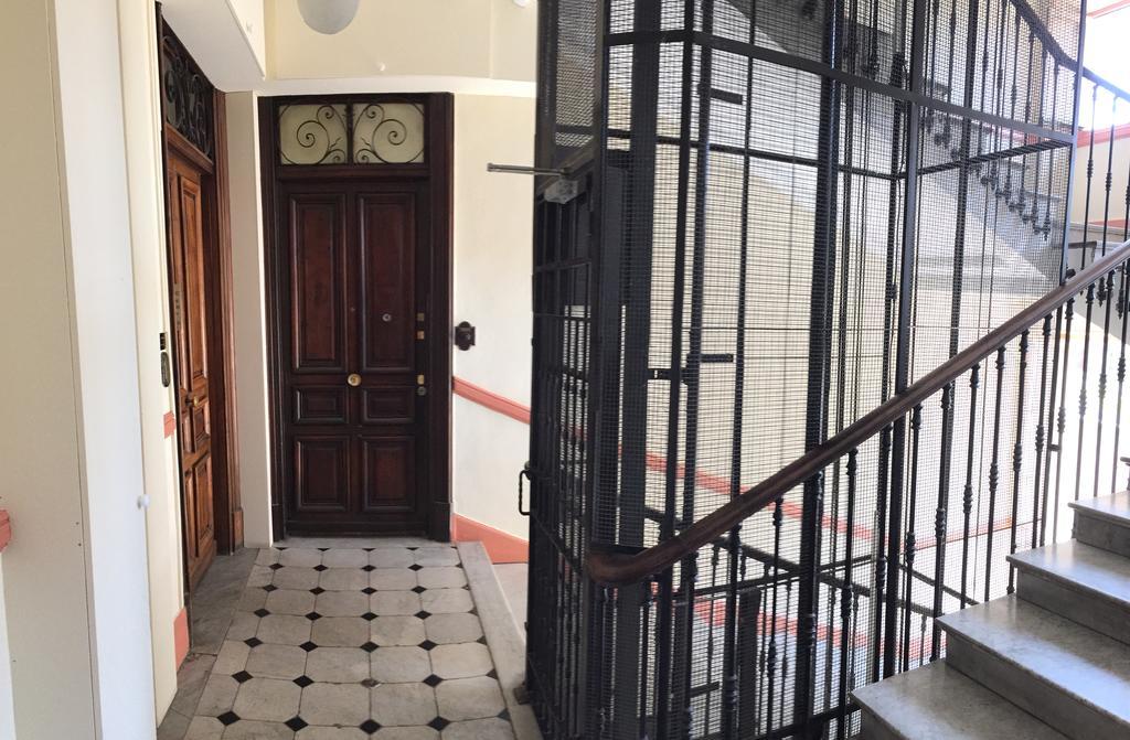 2 Bedrooms Appartement In Central Location On The Famous Place Massena Nice Exteriör bild
