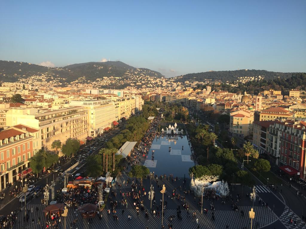 2 Bedrooms Appartement In Central Location On The Famous Place Massena Nice Exteriör bild