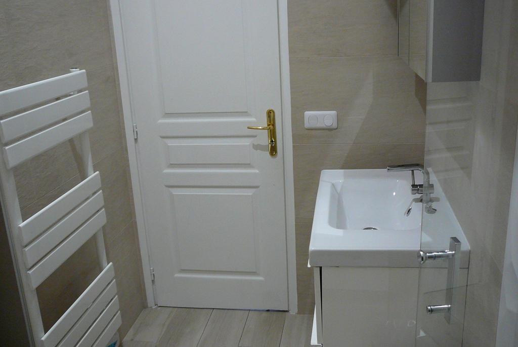 2 Bedrooms Appartement In Central Location On The Famous Place Massena Nice Exteriör bild