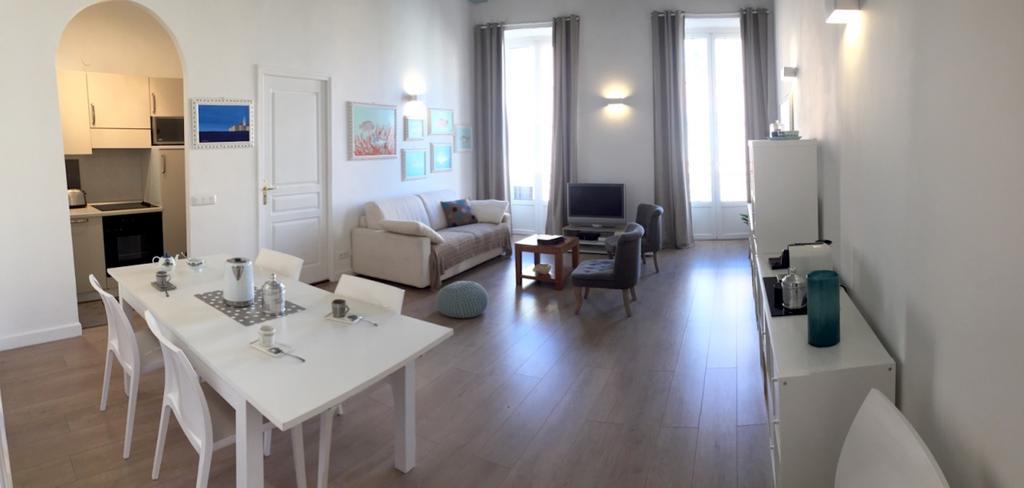 2 Bedrooms Appartement In Central Location On The Famous Place Massena Nice Exteriör bild